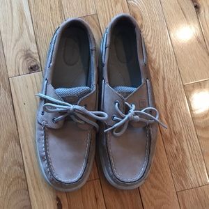 Sperry topsiders